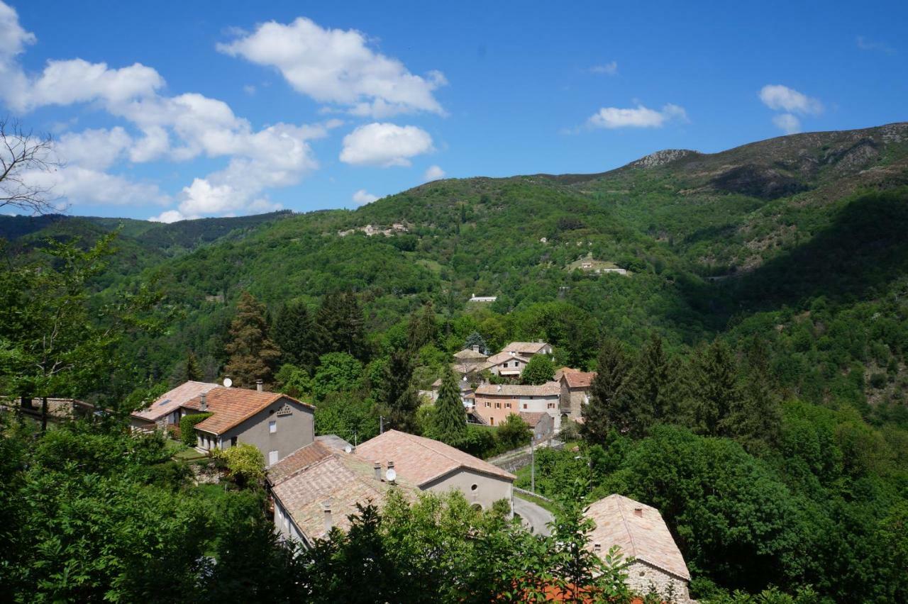 Gite **** "Le Refuge Des Fees" Saint-Julien-du-Gua Εξωτερικό φωτογραφία